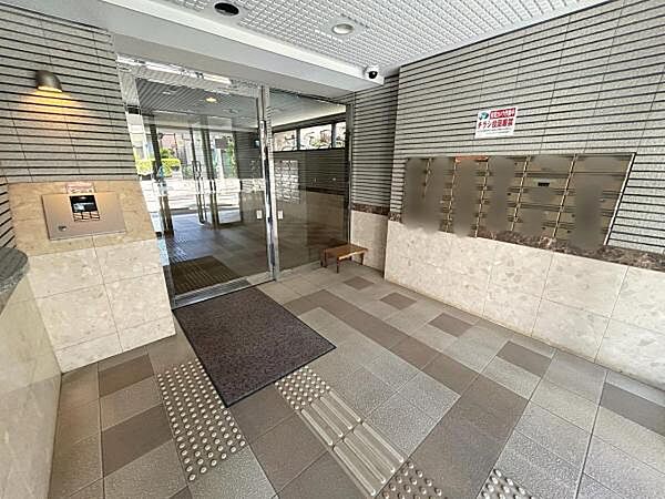エントランスを拡大表示