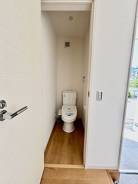 トイレを拡大表示