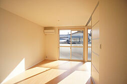 ウェアフォーレ 103 1階2LDKのリビング/ダイニング