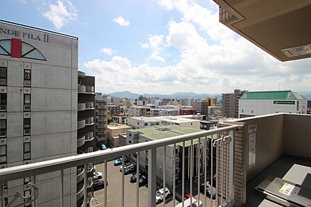 【ベランダからの眺望】