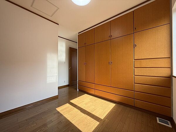 寝室を拡大表示