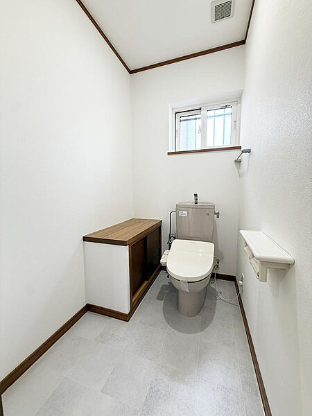 トイレを拡大表示