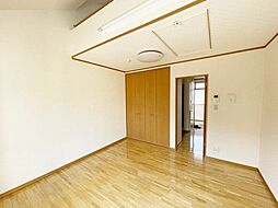 ルミエール 2階1Kのリビング/ダイニング