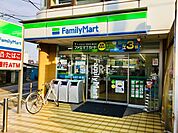 ファミリーマート日野豊田駅南口店 徒歩5分。 360m