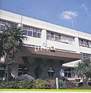 立川市立立川第二中学校 徒歩11分。 840m