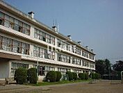 立川市立立川第五中学校 徒歩16分。 1250m
