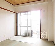 ダイニング横6畳和室です・