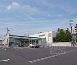 ファミリーマート伏見横大路店まで340m