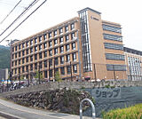 京都橘大学まで2053m