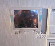 顔までバッチリ見えるインターホン