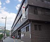 東山郵便局まで350m