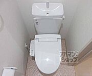 清潔感のあるトイレです・