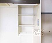 キッチン上にも収納可能です