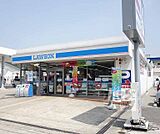 ローソンＭＫ山科ボウル前店まで738m