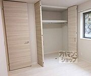静かな室内です