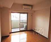 明るいお部屋です