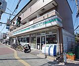 ローソンストア100　伏見駅前店まで130m