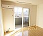 リビング/ダイニング：シンプルなお部屋です