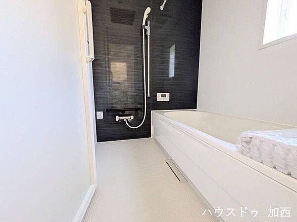 浴室を拡大表示