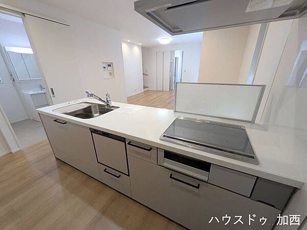 キッチンを拡大表示