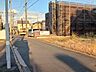 外観：前面道路含む現地写真