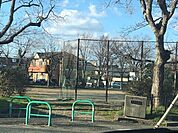 中沢公園 450m
