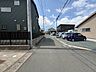 外観：前面道路含む現地写真