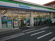 ファミリーマート羽村富士見公園前店 722m