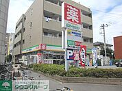 グリーンシア・ミニストップサテライト万願寺店 徒歩4分。ドラックストア 250m