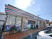 セブンイレブン入間下藤沢東店 380m