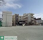 青梅市立第一中学校 徒歩10分。中学校 760m