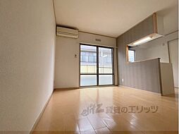 ロイヤルアーバン 101 1階1LDKのリビング/ダイニング