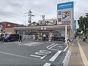 セブンイレブン　奈良大宮町5丁目店まで300メートル
