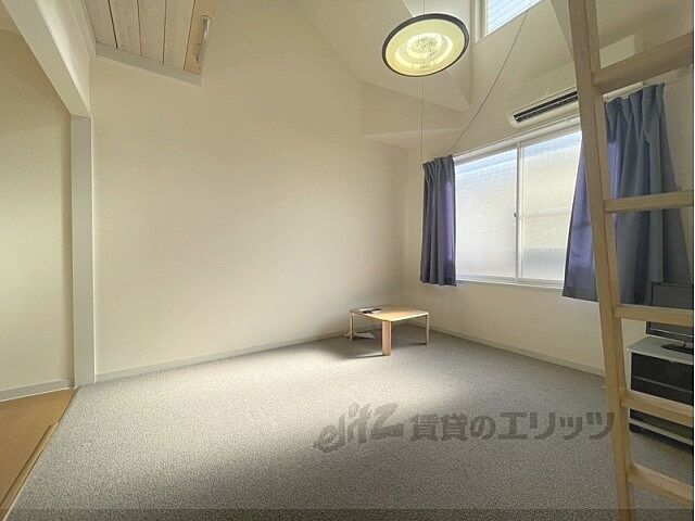 寝室