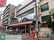 コモディイイダ中村橋店 徒歩9分。スーパー 710m