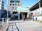西武柳沢駅 364m