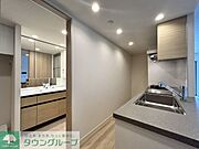洗面室・洗濯機との行き来もスムーズです