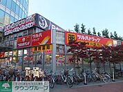 ツルハドラッグ 徒歩9分。ドラックストア 650m