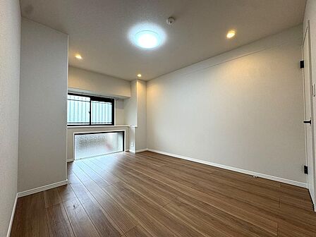 洋室7.4帖