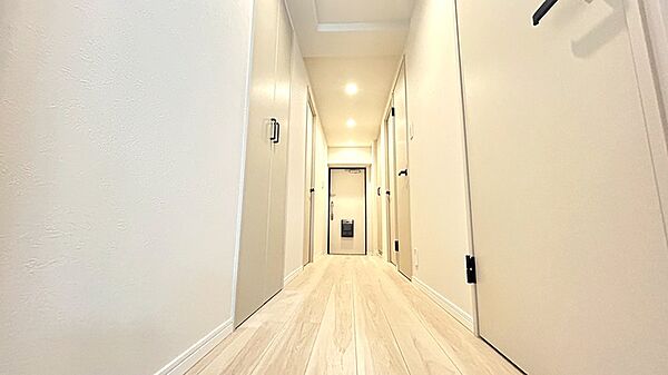 玄関を拡大表示