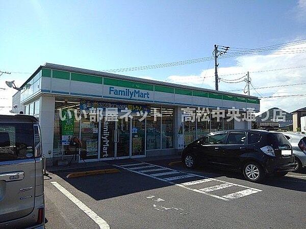 画像15:ファミリーマート坂出川津町店まで1200m