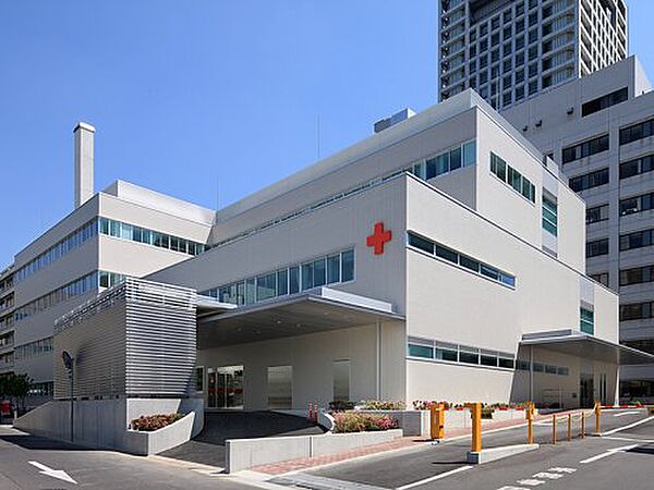 画像16:【総合病院】高松赤十字病院まで692ｍ