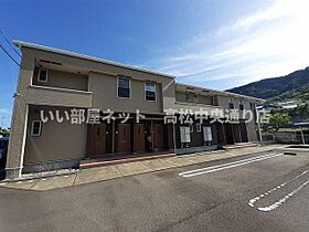 ファンエィム・ふじ 103 ｜ 香川県高松市屋島東町504番地2（賃貸アパート1LDK・1階・43.86㎡） その1