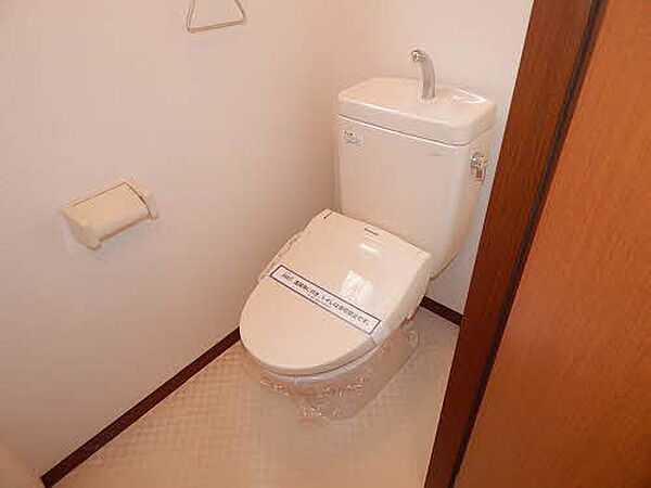 画像8:清潔感のあるトイレです※別号室の写真です