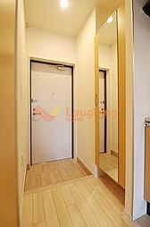 毎日通る玄関はこちらです