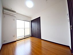 横浜市営地下鉄ブルーライン 上大岡駅 徒歩8分の賃貸アパート 2階1Kのリビング/ダイニング