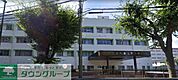 自衛隊横須賀病院 徒歩17分。 1360m