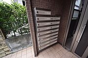 ★オートロック完備♪商業施設至近★