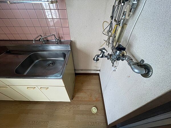 画像22:洗濯機置場は室内にあるのでもちろんいつでも洗濯できます。