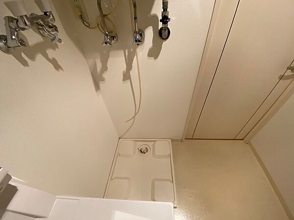画像23:洗濯機はこちらの専用スペースに置けます！
